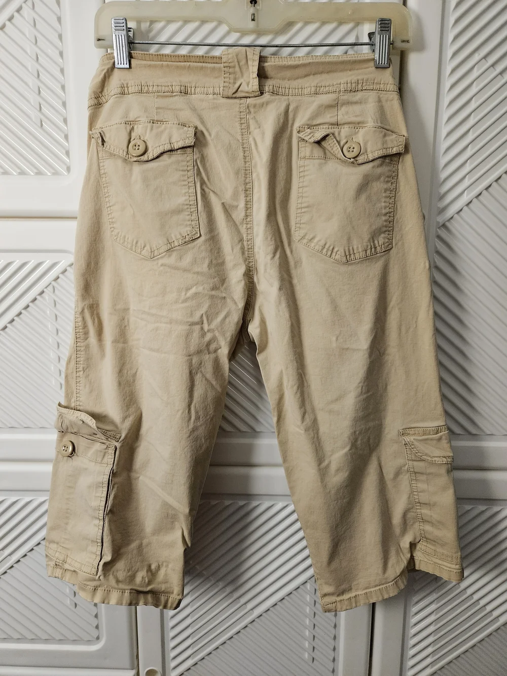 Women’s Maternity Beige Cargo Capris with Button-Tab Details